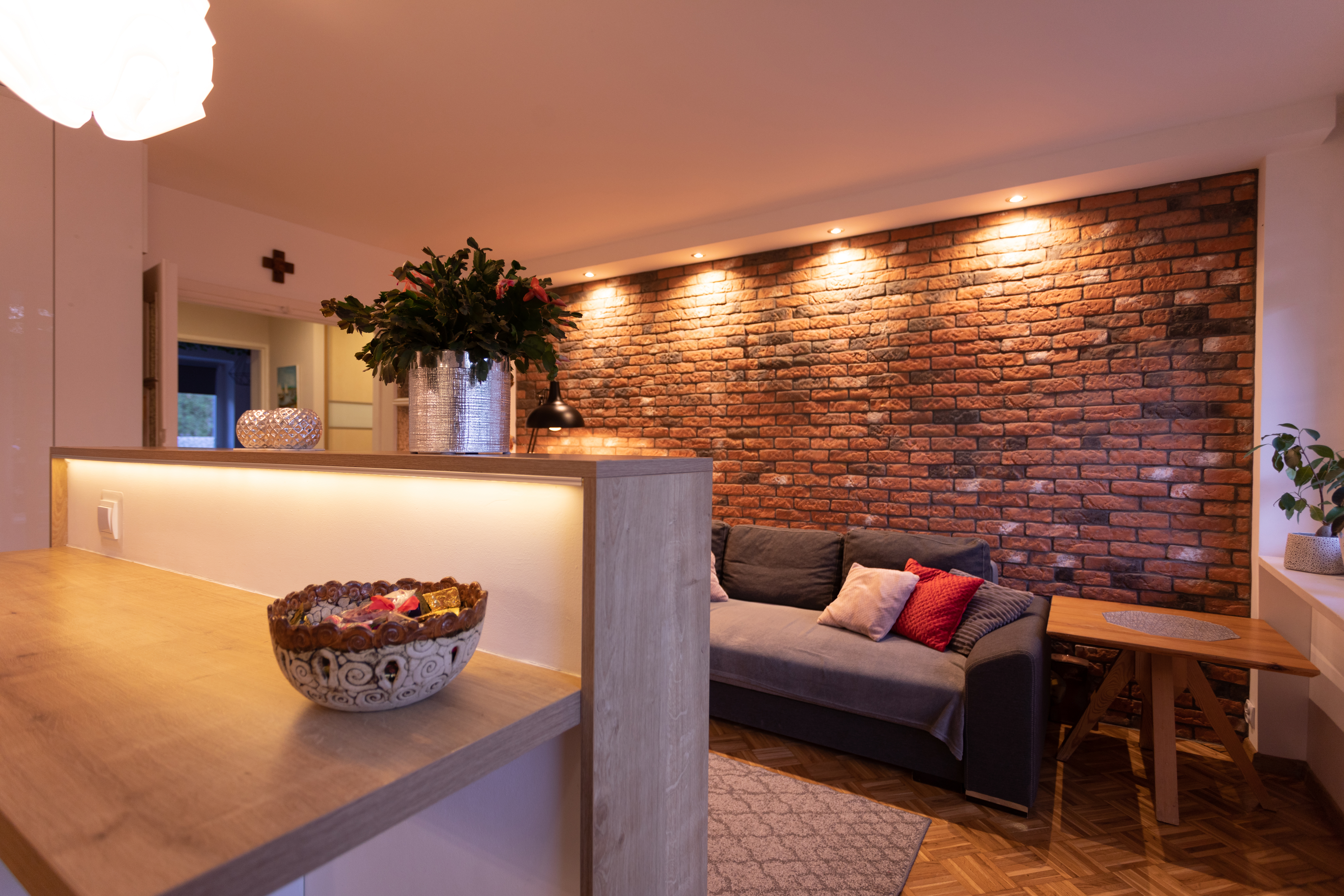 Home Lighting Guide: Choosing the Right Lighting for Every Room